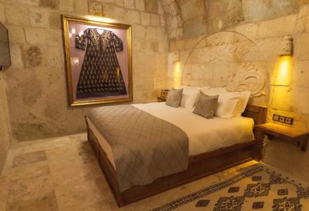 Solo Cave Suites - 182