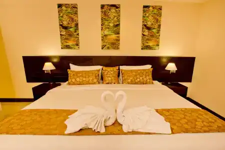 Sinsuvarn Airport Suite - 17