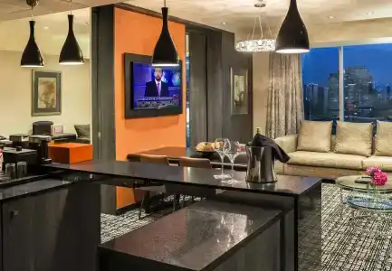 Renaissance by Marriott - 34