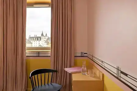 L'Hôtel - 85
