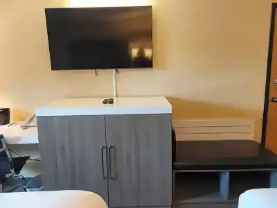 Inn - 27
