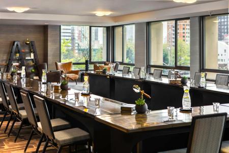 Renaissance Seattle - 30