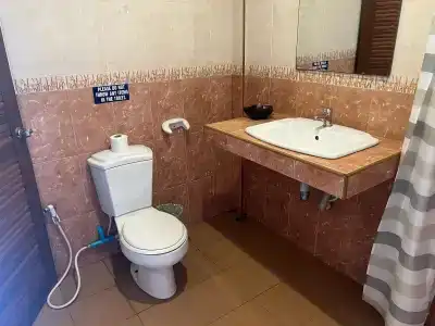 Lanta Seafront Resort - 8