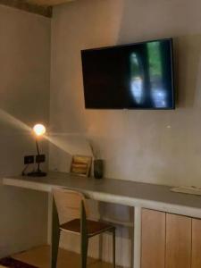 In Gallery & Spa - 100