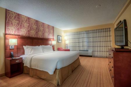 Courtyard by Marriott - 3