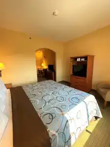 Super 8 by Wyndham at Forbes Landing - 31