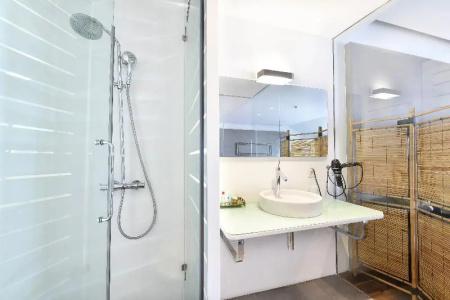 Ansen and Suites - 72