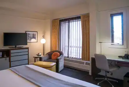Lucia, a Provenance Hotel - 5