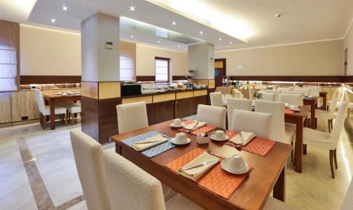 Suites & Residence - 22
