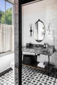 Madrona Manor - 10