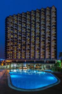 Oakwood and Residence - 17