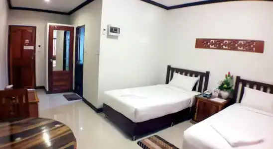 Khum Nakhon - 13