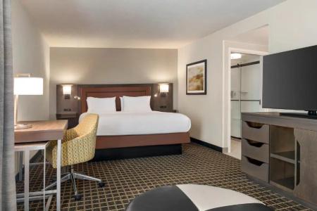 Hampton Inn & Suites-Downtown-Riverplace - 75