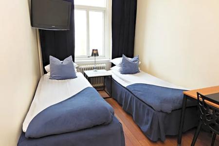 Center- Sure by Best Western Center - 29