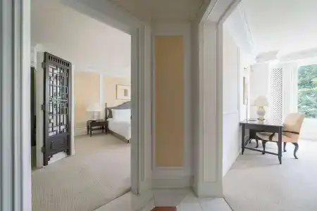 Shangri-La Singapore (SG Clean, Staycation Approved) - 10