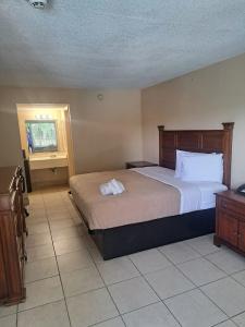 Altamonte Springs and Suites - 38
