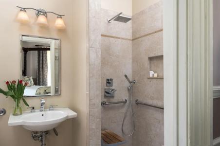 Albemarle Inn - - 48