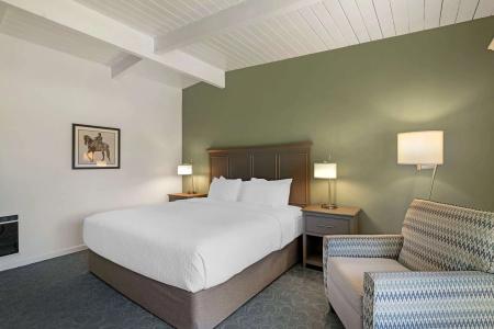 Best Western Plus - 84