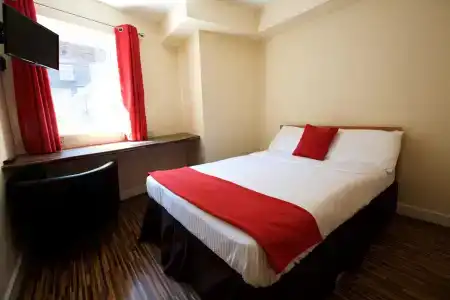 International Inn - 5