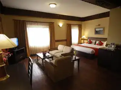 Tibet International - 3