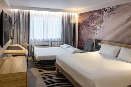 Novotel Edinburgh Centre - 2