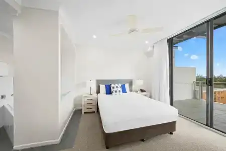Macquarie Waters Boutique Apartment - 55
