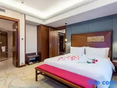 Lujia International - 140