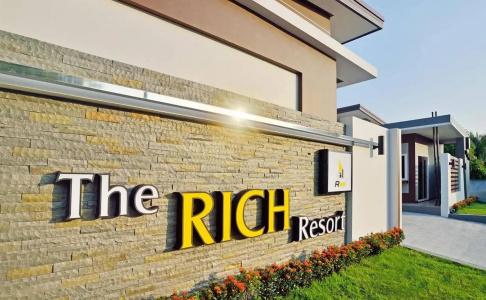 The Rich - 20