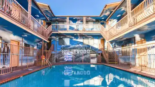 Hollywood Inn Express North - 18