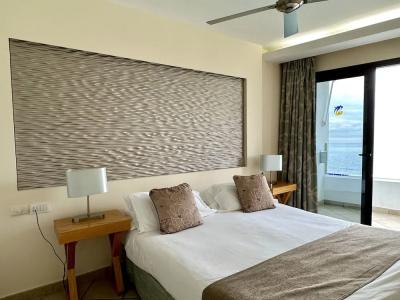 Pearly Grey Ocean Club & Suites - 73