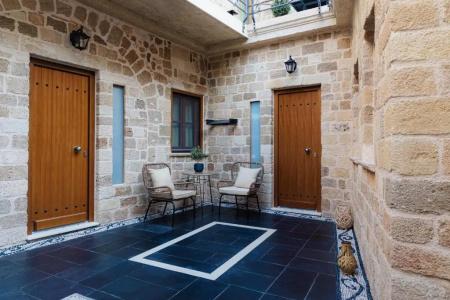 Chateau Anax Boutique - 30