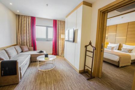 Kuhla Suite - 103
