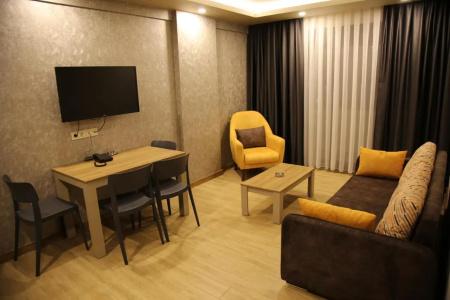 Golden World Suite - 22