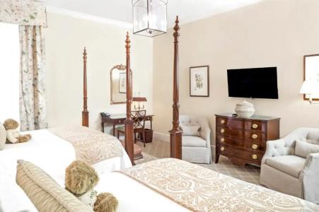Planters Inn - - 73