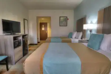 Pigeon River Inn - 93
