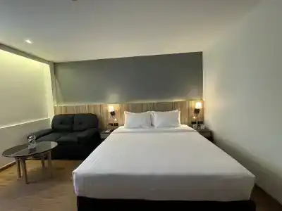 iCheck inn Sukhumvit 19 - 49