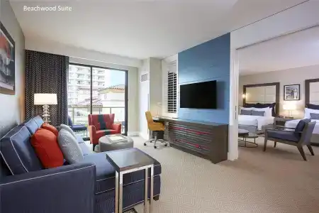 The Waterfront Beach Resort, A Hilton - 274