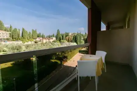 Continental Wellness & Spa - 40