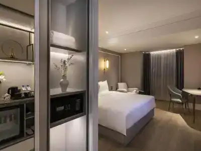 Mercure Shanghai Global Harbour - 1