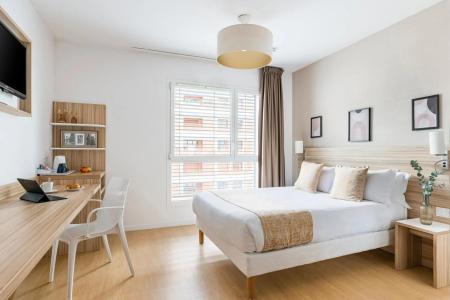 Q7 Lodge Lyon 7 - 40