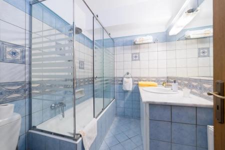 Andreolas Luxury Suites - 8