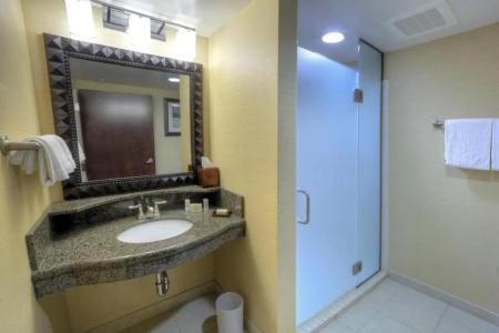 Courtyard Marriott - 23