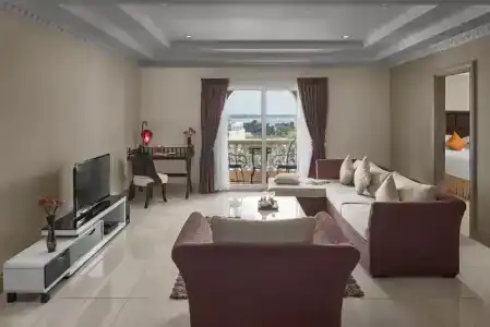 Palace Gate & Residence - 35