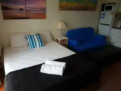 Outrigger Burleigh - 118
