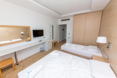 Saranda Palace - 47