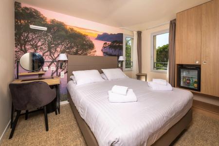 Sure by Best Western Coeur De Cassis - 31