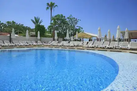 Xperia Saray Beach - 14