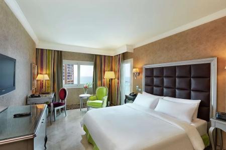 Hilton Alexandria Corniche - 61