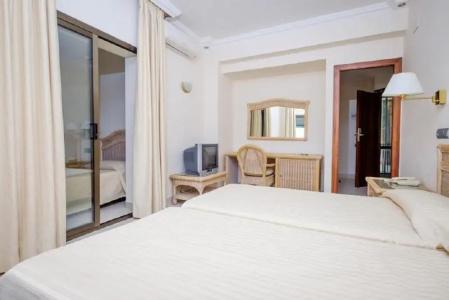 Montjoi by Brava Hoteles - 35