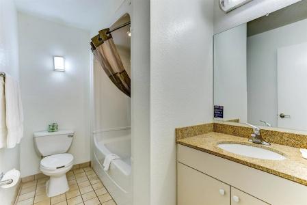Studio 6-Kissimmee, FL - Orlando - 4